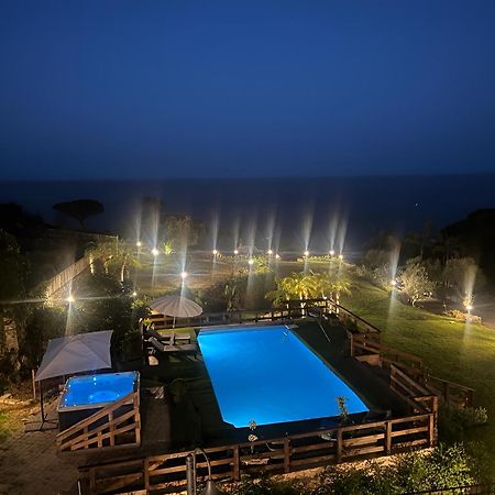Villa Petra Sappa - Relax & Wellness อาชิเรอาเล ภายนอก รูปภาพ