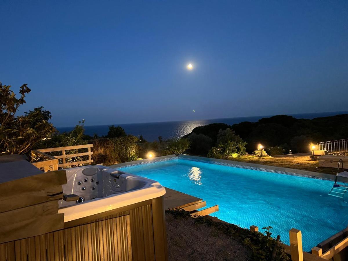 Villa Petra Sappa - Relax & Wellness อาชิเรอาเล ภายนอก รูปภาพ